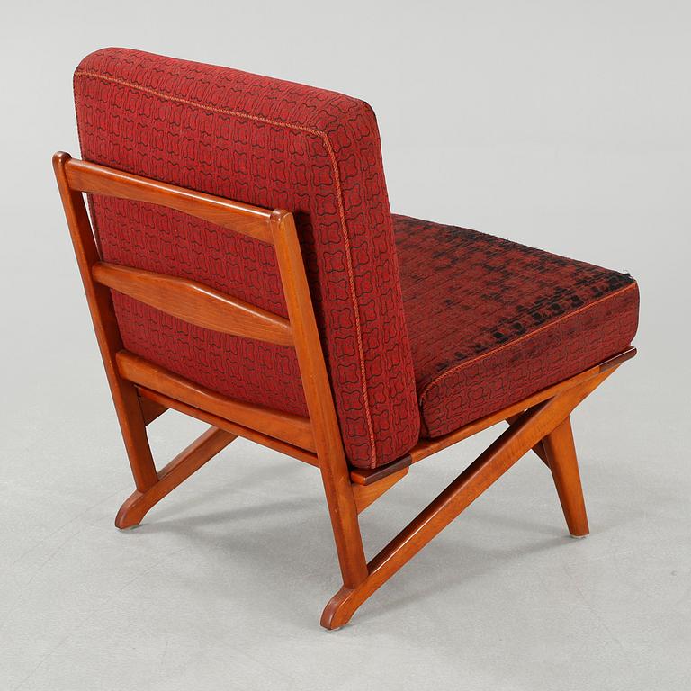 A mid 20th century chair.