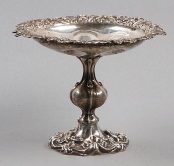 FAT PÅ FOT, nyrokoko, silver, otydl mästarstämpel, 1855.