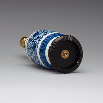 VAS, porslin. Qingdynastin, 1800-tal.