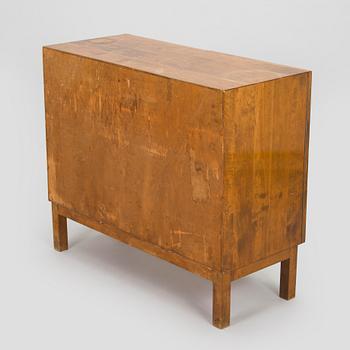 Alvar Aalto, skåp, modell 810 för O.Y Huonekalu- ja Rakennustyötehdas A.B, 1930-tal.