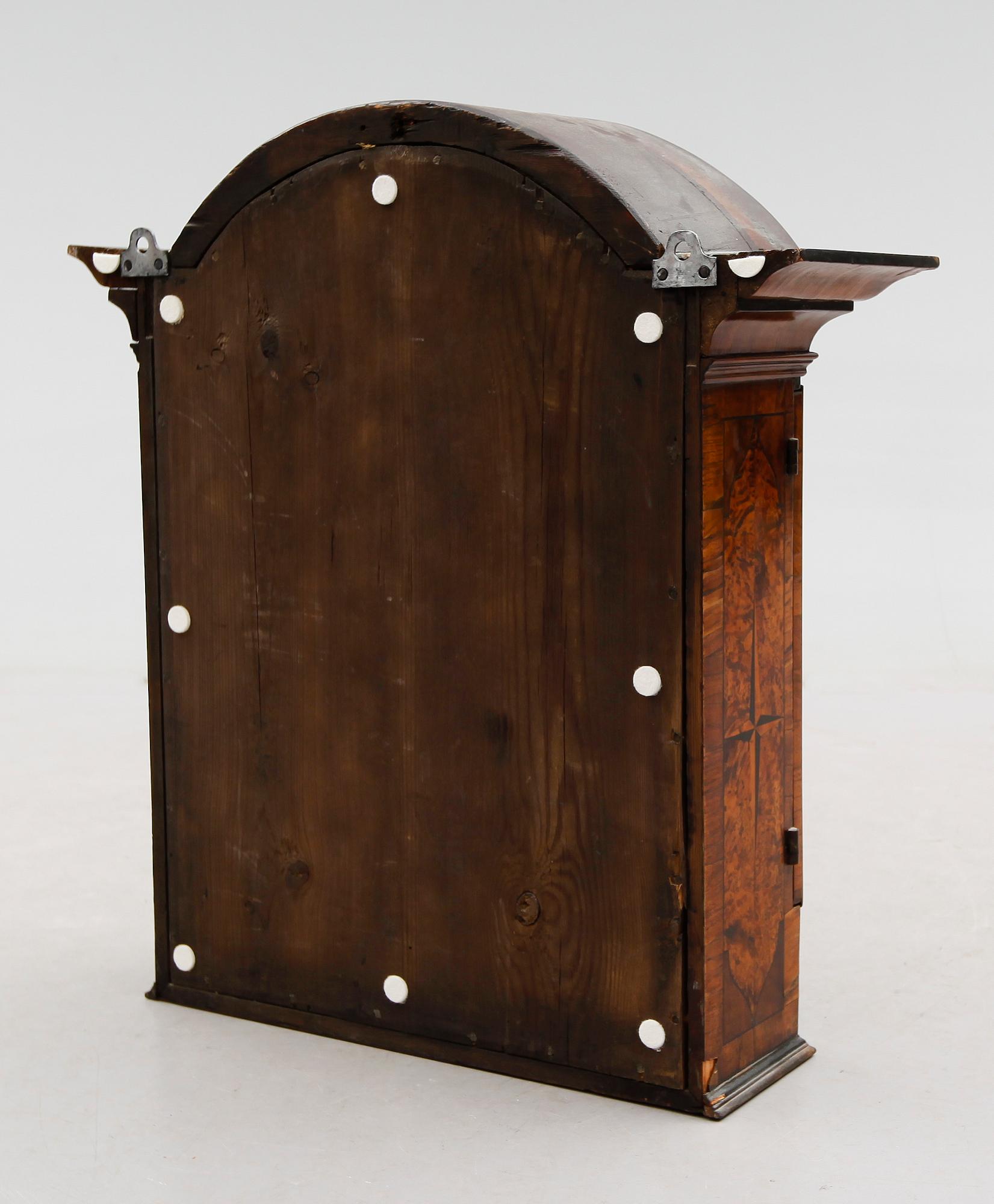 HÄNGSKÅP, 1700-tal.