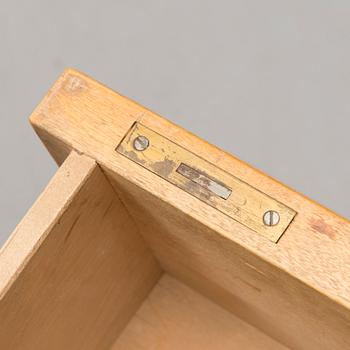 A nr 501 writing desk from the 1930s.