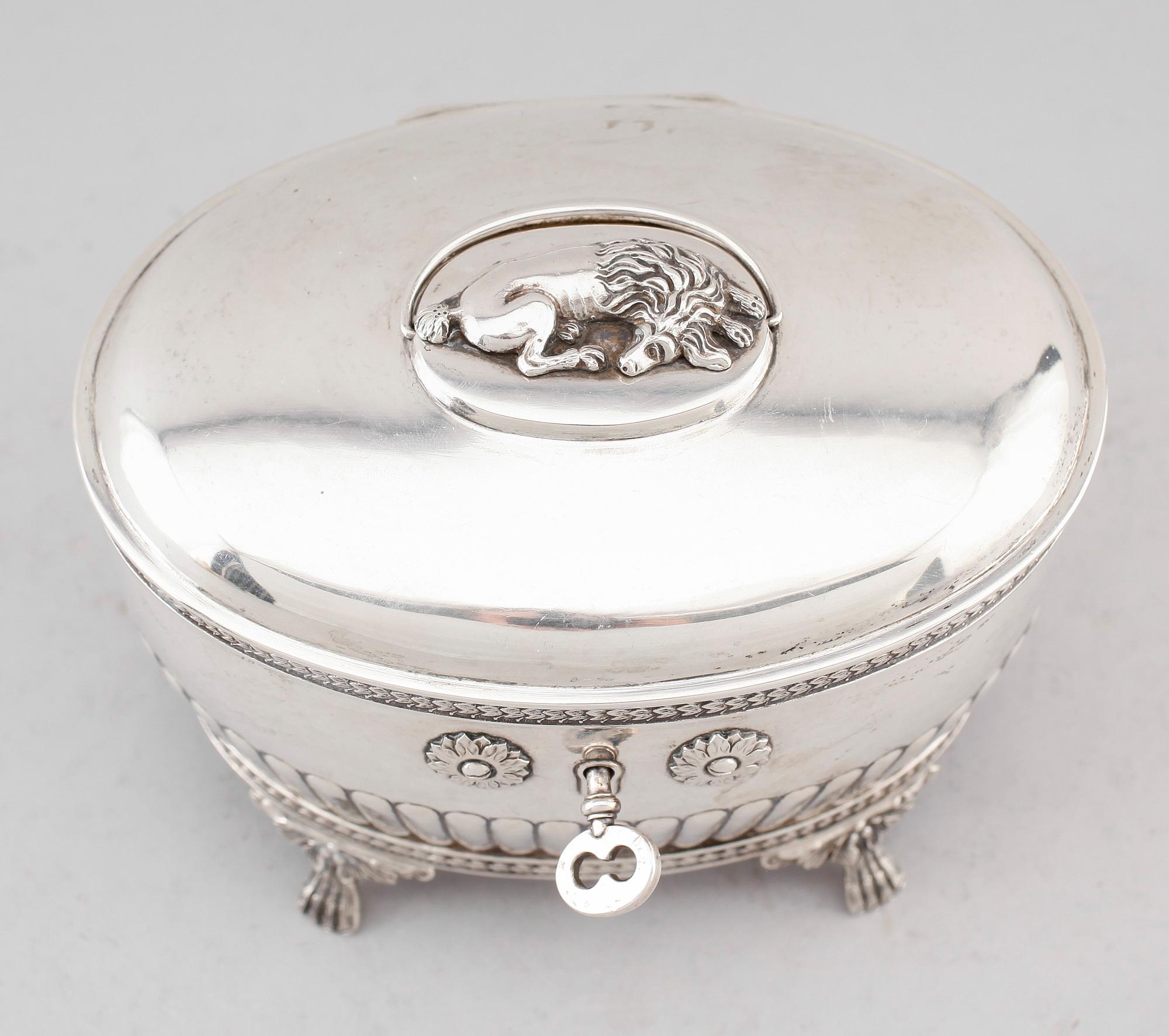 SOCKERSKRIN, silver, CG Hallberg, Stockholm 1908. Vikt ca 498 gram.