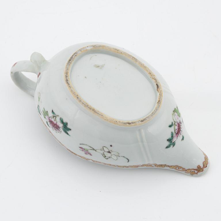 A famille rose sauce boat, Qing dynasty, Qianlong (1736-95).