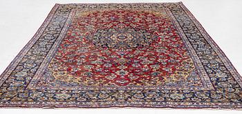 A Najafabad carpet, c. 375 x 230 cm.