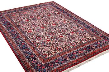 A carpet, antique, Birjand, signed Marghobi, c. 393 x 288 cm.