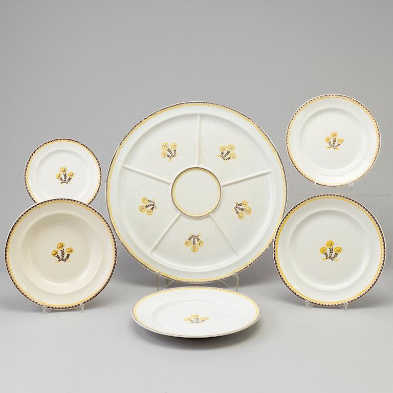 WILHELM KÅGE, servis, 87 delar, flitgods, "Tussilago", Gustavsberg, cirka 1930-tal.