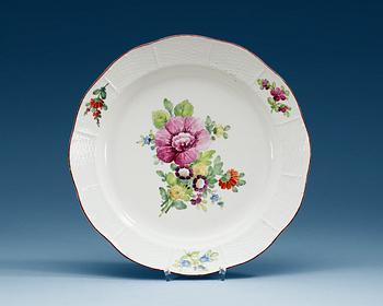 A Russian serving dish, Imperial porcelain manufactory, period of Catherine the Great.
