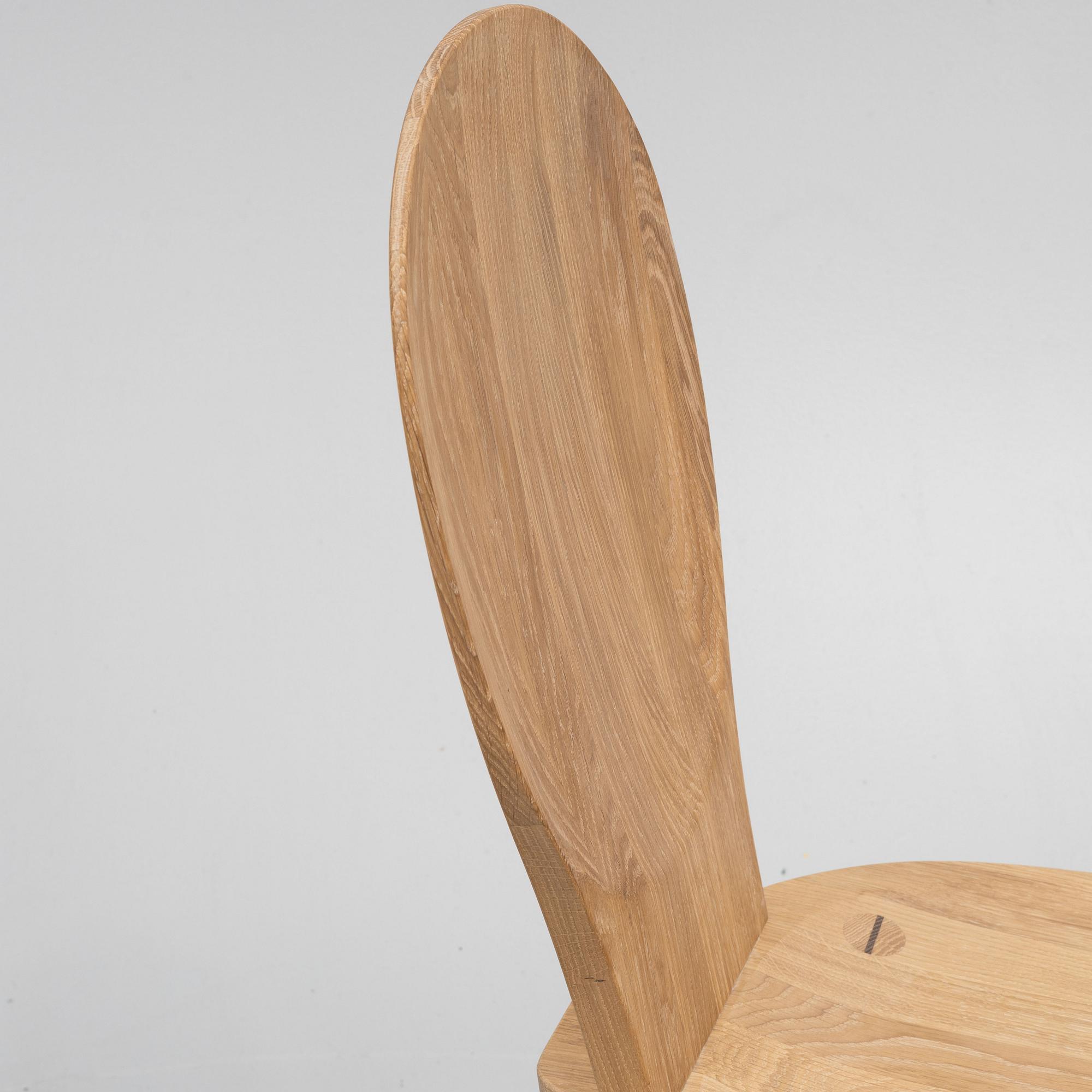 Carl Malmsten, stolar, ett par, "Skedblad", Tre Sekel, 2000-tal.