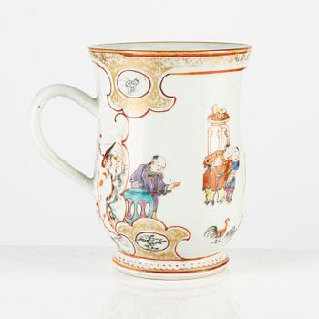 An export porcelain mug, China, Qianlong (1736-95).