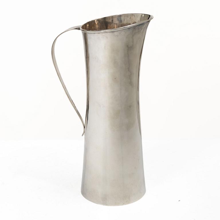Jug, sterling silver, Stockholm, 1982.