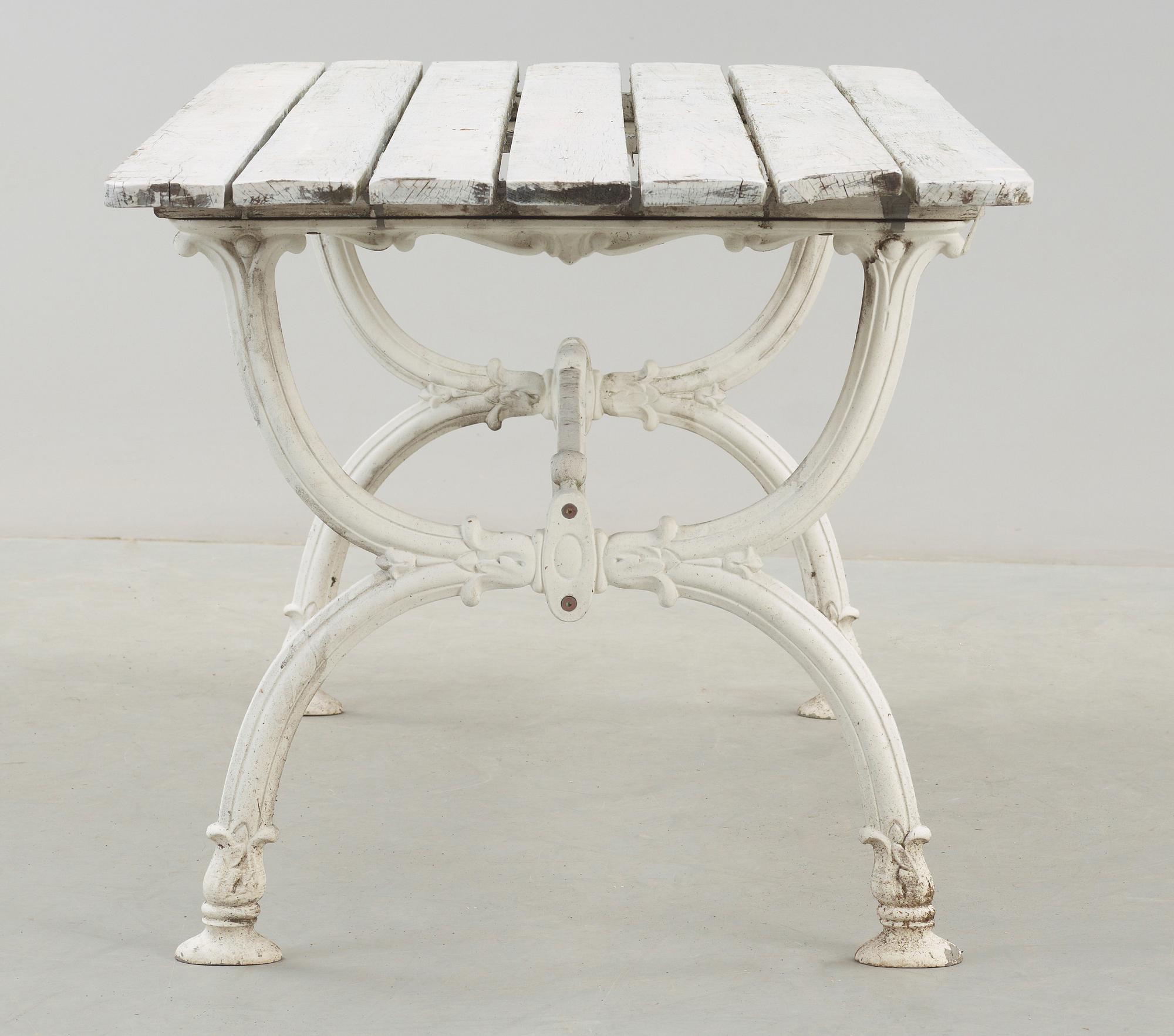TRÄDGÅRDSBORD, möjligen Byarum, sent 1900-tal.