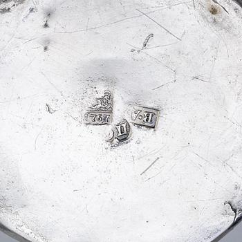Bägare, silver, möjligen Pyetr Semenov, okänd kontrollmästare B.A (verksam 1760-1794), Moskva 1767.