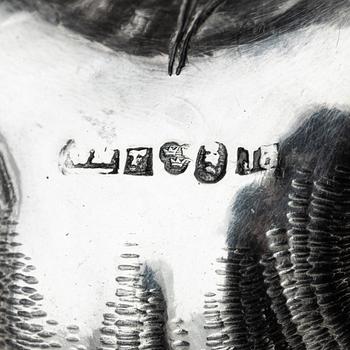 Gustav Möllenberg, uppsatsskål med lock, silver, Stockholm 1863.