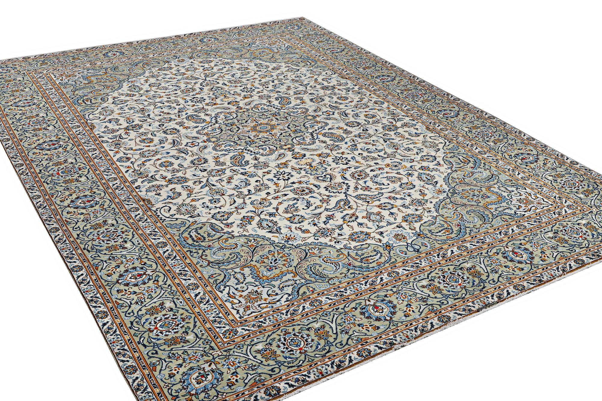 Matta, Keshan, ca. 397 x 300 cm.