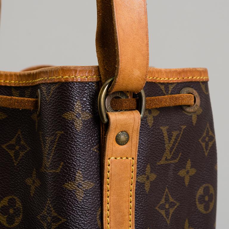 a LOUIS VUITTON "Noé" bag.