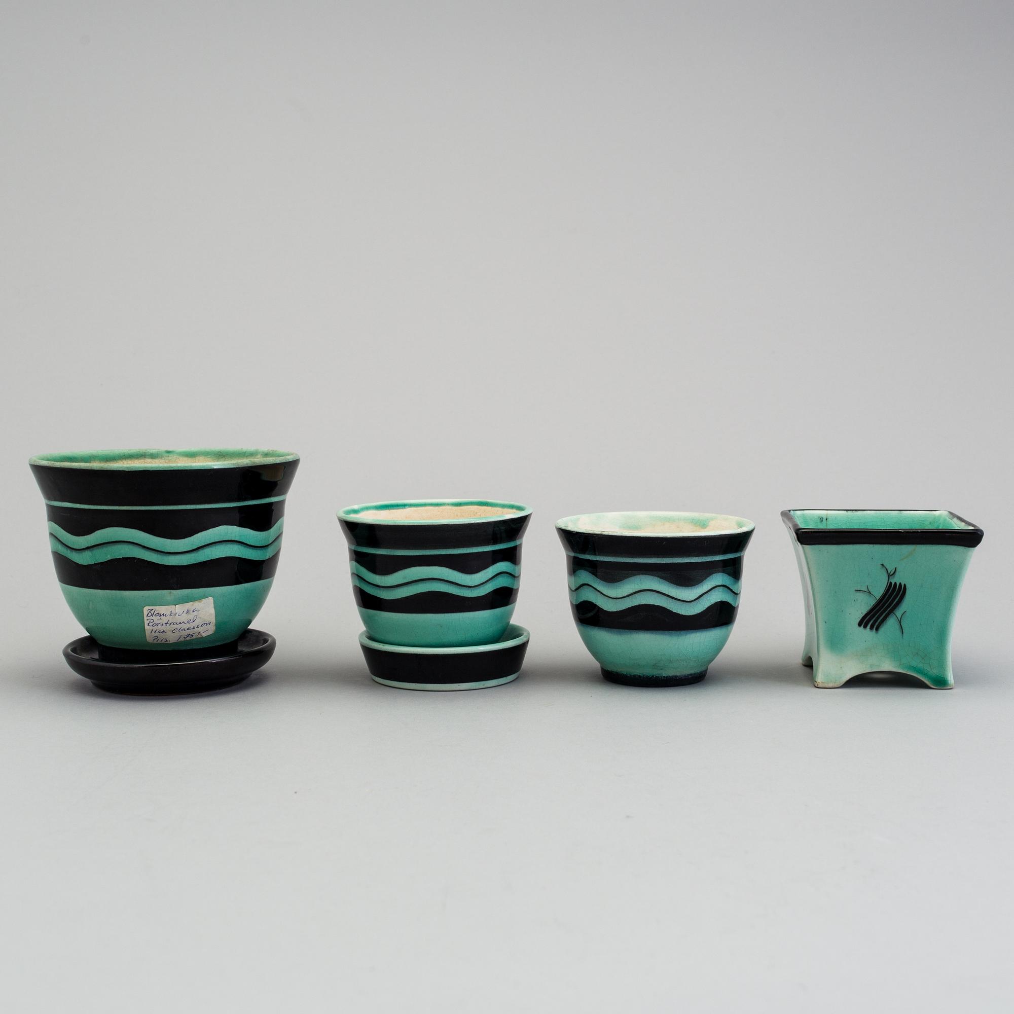 ILSE CLAESSON, "Serie V", 4 ytterfoder och lockask, flintgods. Rörstrand 1930-tal.