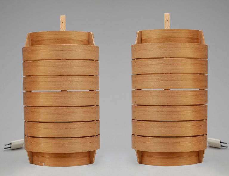 VÄGGLAMPOR, ett par, Hans Agne Jakobsson AB, Markaryd, 1900-talets andra hälft.