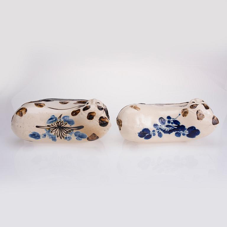 KUDDAR / NACKSTÖD, flintgods, Kina sekelskiftet 1800/1900.