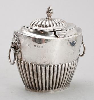 SOCKERSKRIN, silver, Birmingham 1905. Vikt ca 177 g.