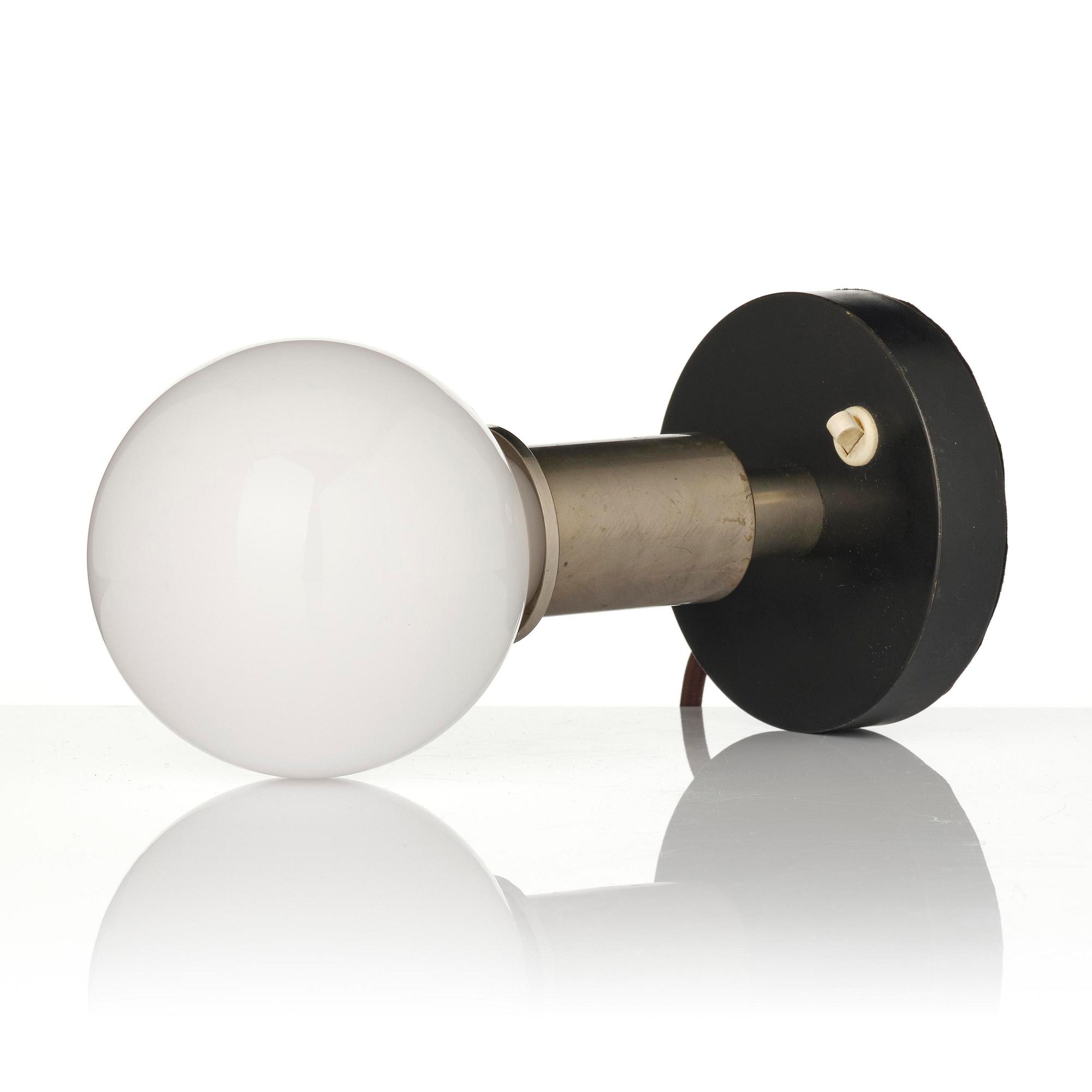 Harald Notini, bordslampa, modell 6992, Arvid Böhlmarks Lampfabrik, Stockholm, 1930-tal.