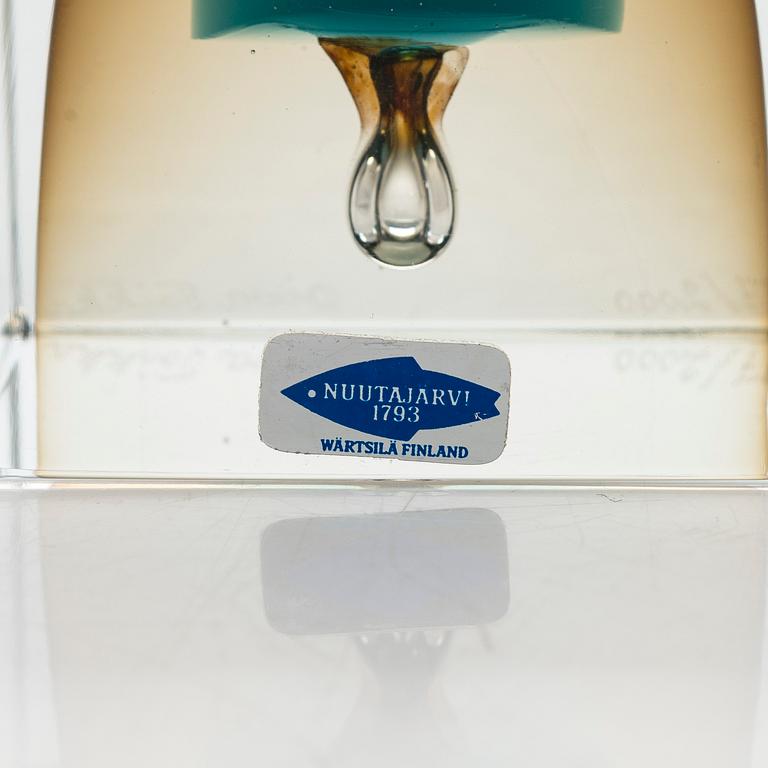 Oiva Toikka, vuosikuutio, signeerattu Oiva Toikka, Nuutajärvi 1983, numeroitu 97/2000.