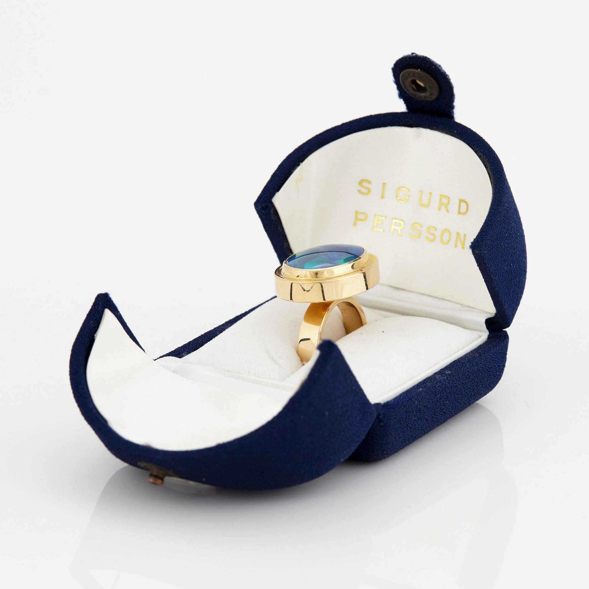 SIGURD PERSSON, Ring with opal.