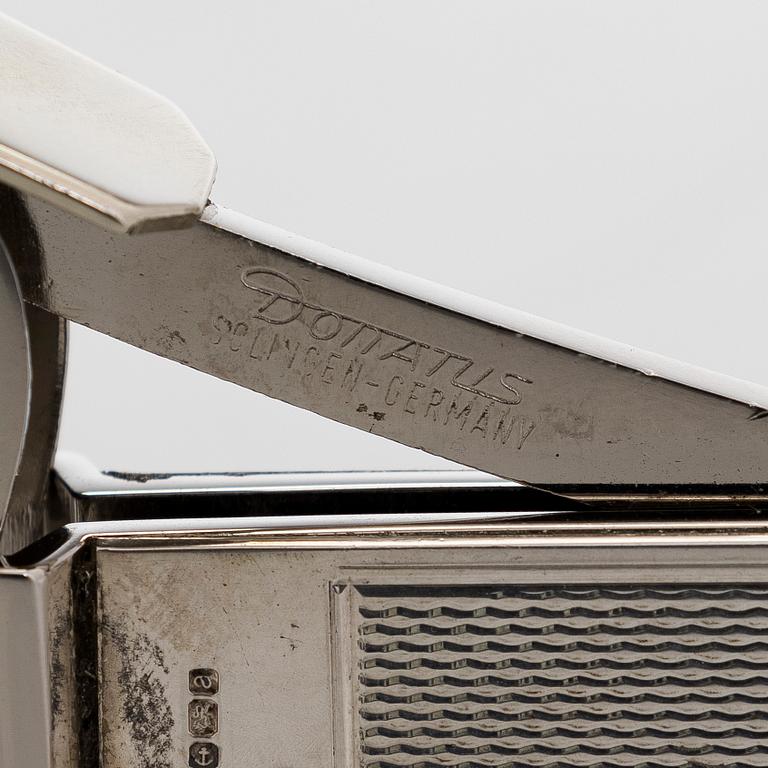 Sikarikotelo ja sikarileikkuri, sterlinghopeaa, Carrs, Sheffield 2005, ja Birmingham vuonna 2000.