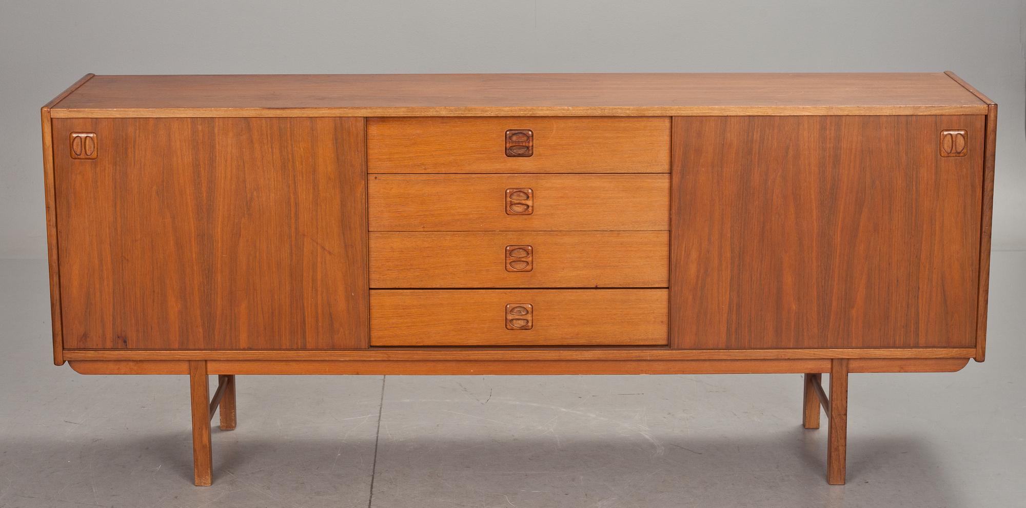 SIDEBOARD, 1960-tal.