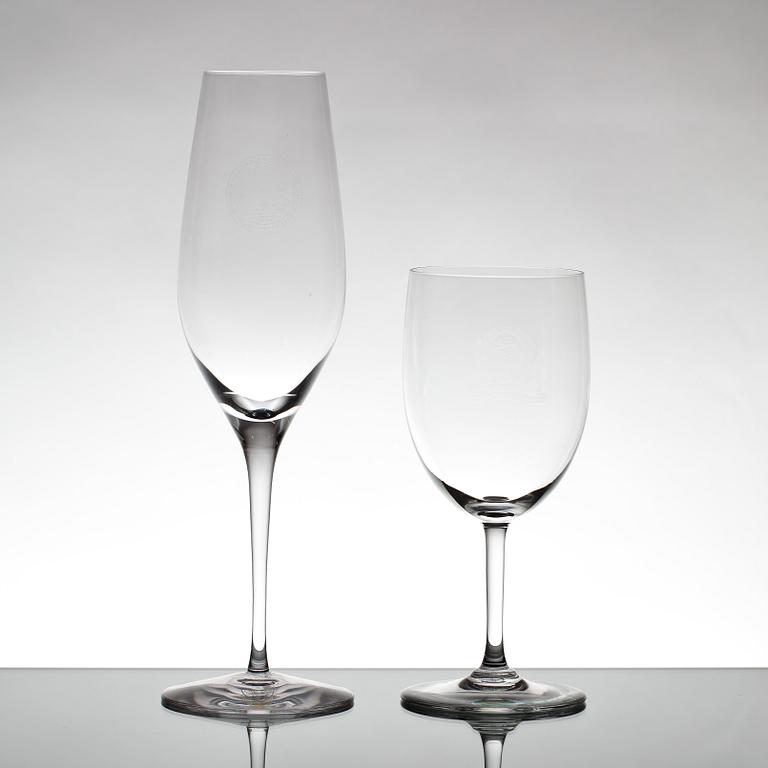 CHAMPAGNEGLAS, 6 st, "Merlot", Orrefors, och VINGLAS, 13 st.