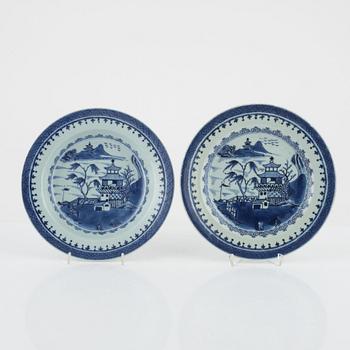 Tallrikar, 12 st, porslin, kina, Jiaqing (1796-1820).