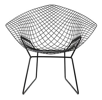 A Harry Bertoia black metal "Diamond chair".