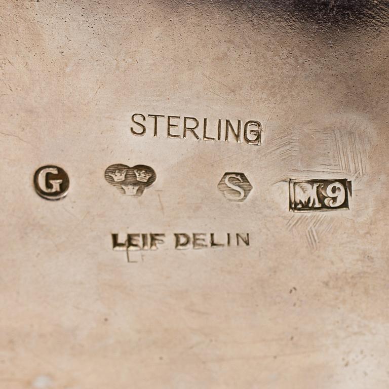A sterling silver box by Leif Delin, 1962. Weight ca 384 grams.