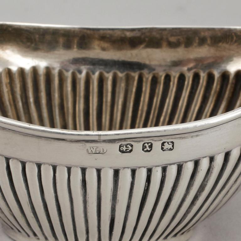 PARTI SILVER, 8 delar, framförallt England och Sverige, bland annat Birmingham 1897. Vikt ca 220 gram.