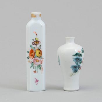 A probably french glass bottle, ca 1800 and a porcelain vase, China, ca 1900.
