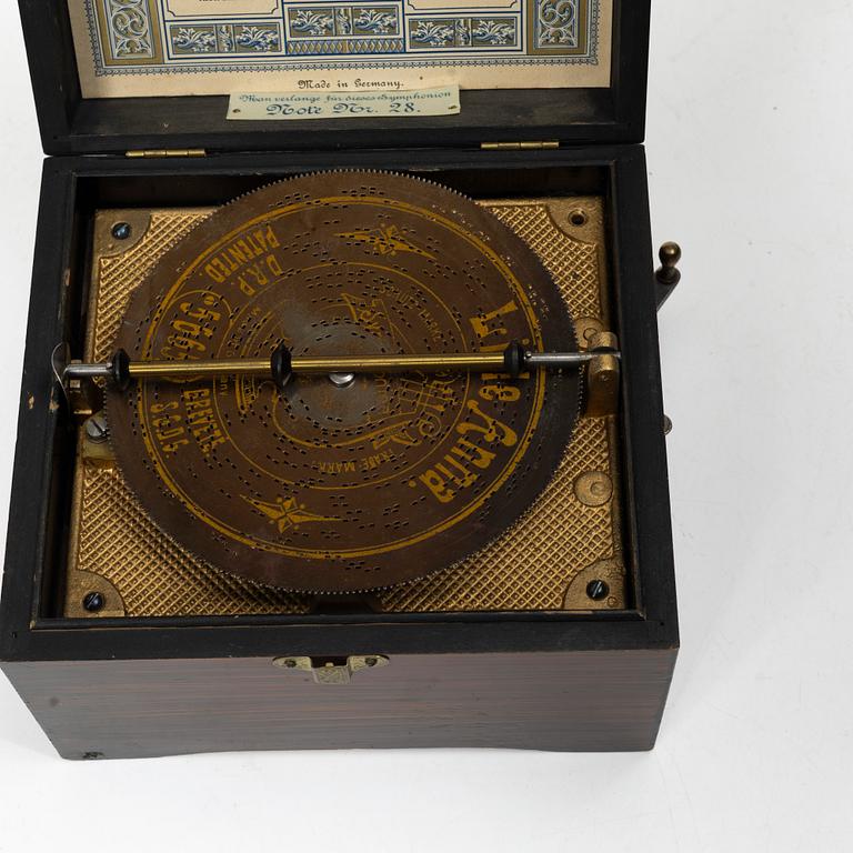 A music box, “Symphonion Simplex”, Germany, second half of the 19th century.