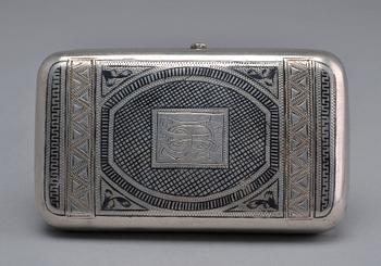 A CIGARRETTE CASE, 84 silver, niello. Sergei Nazarov Moskow 1880 t. Weight 158 g.