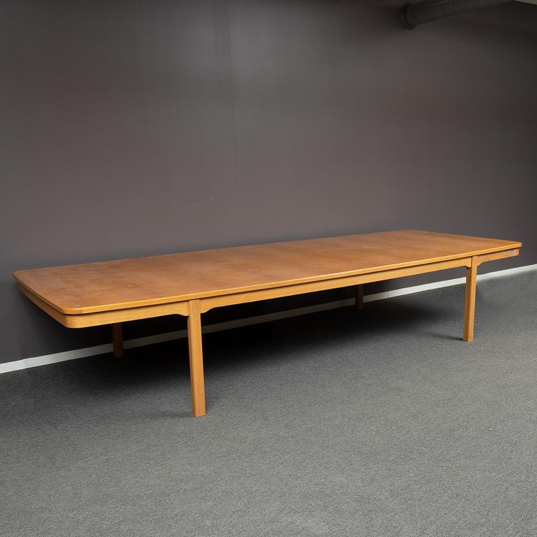An oak conference table, probably by Carl Malmsten, mid 20th Century.