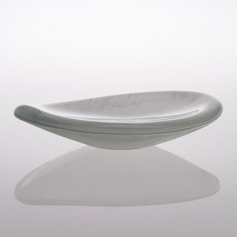 A 'Lehti' (Leaf) glass bowl, signed Tapio Wirkkala - Iittala.