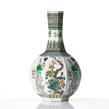 A famille verte vase, late Qing dynasty, circa 1900.