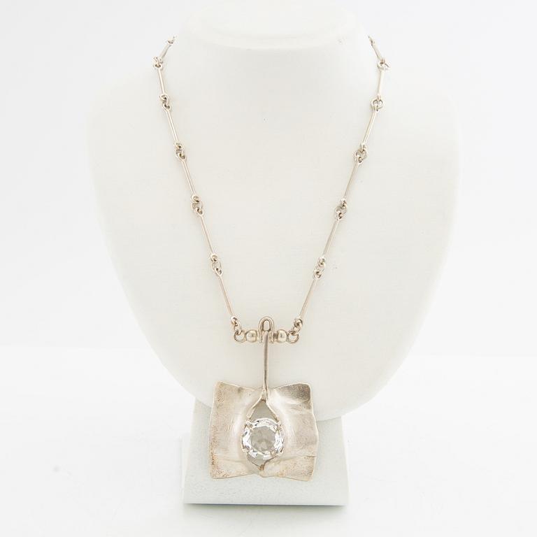 Magnus G:son Liedholm, necklace sterling silver and rock crystal signed.