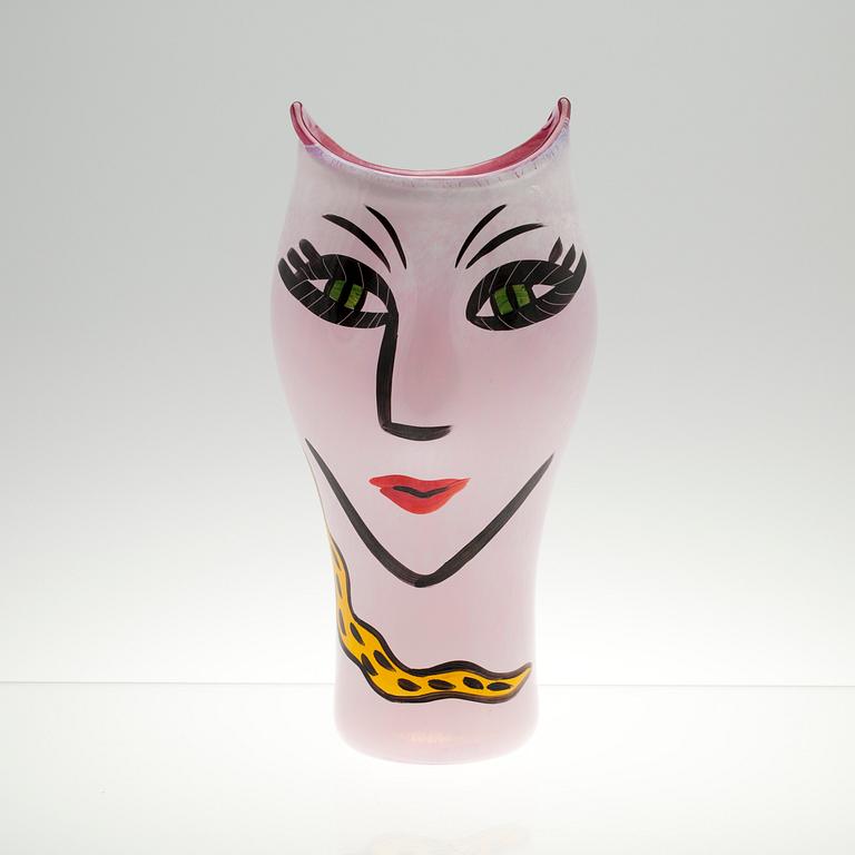 VAS, glas, Ulrica Hydman-Vallien, Kosta Boda. Signerad och numrerad.