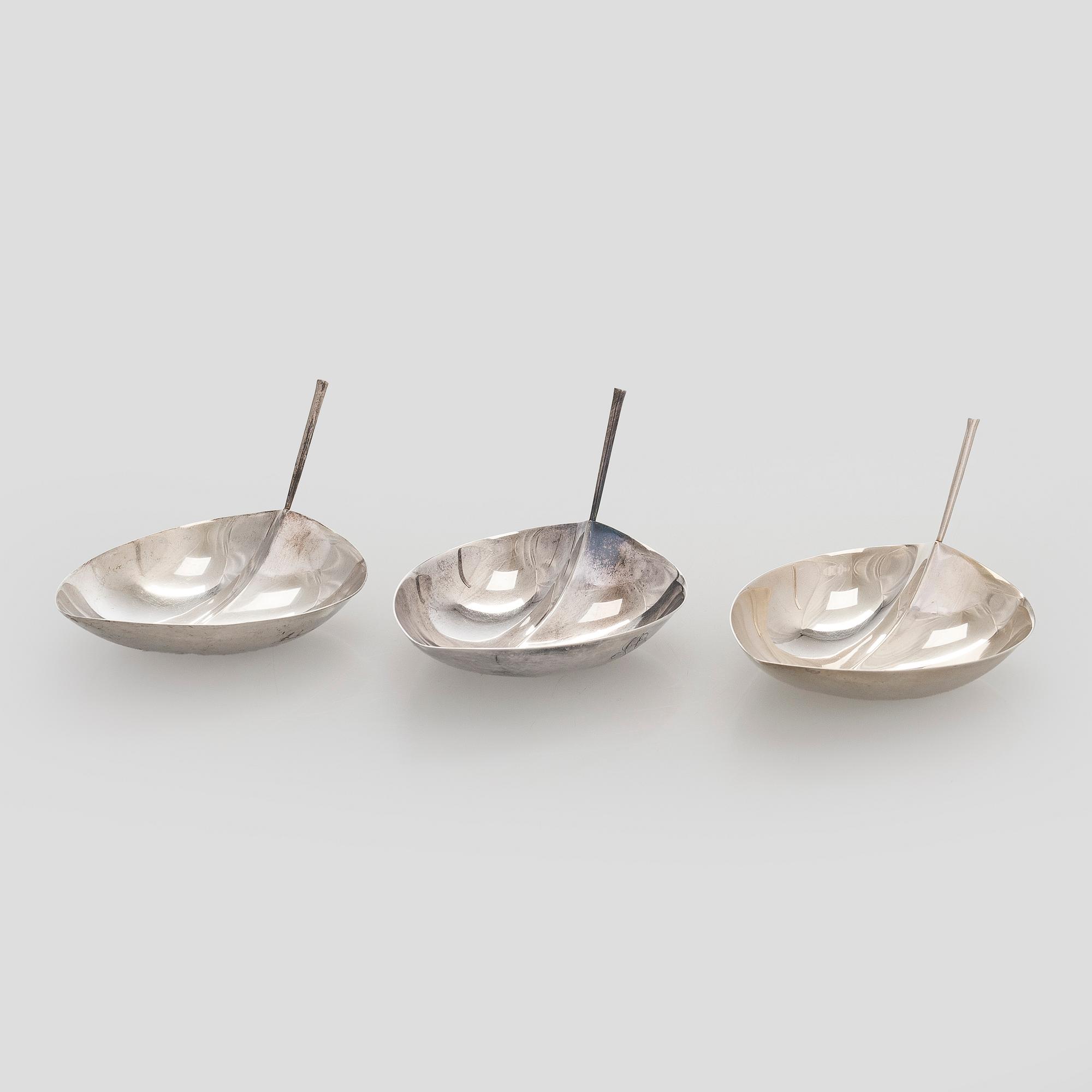 Tapio Wirkkala, Three 'TW 4' silver bowls, Kultakeskus, Hämeenlinna 1959, 1958, and 1961.