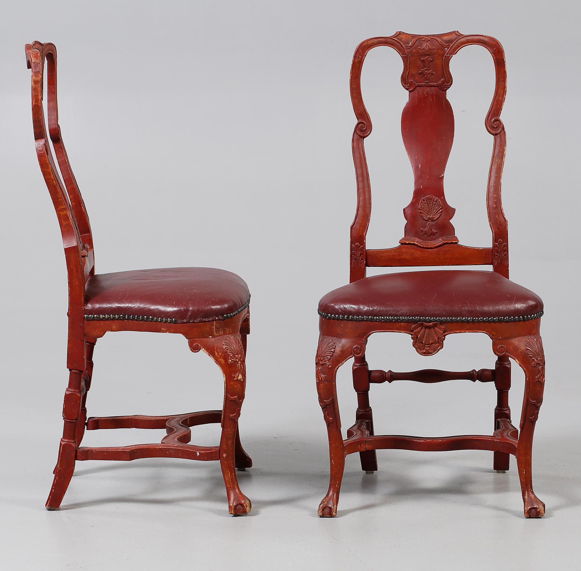 STOLAR, ett par, senbarockstil. 1800-tal.