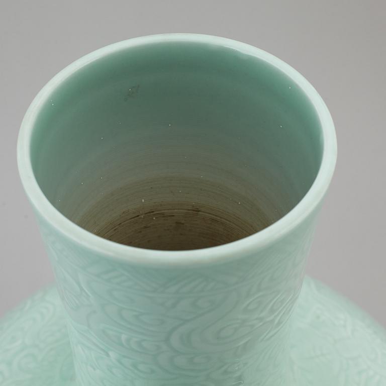 A large Chinese celadon glazed vase, second half of the 20th century.