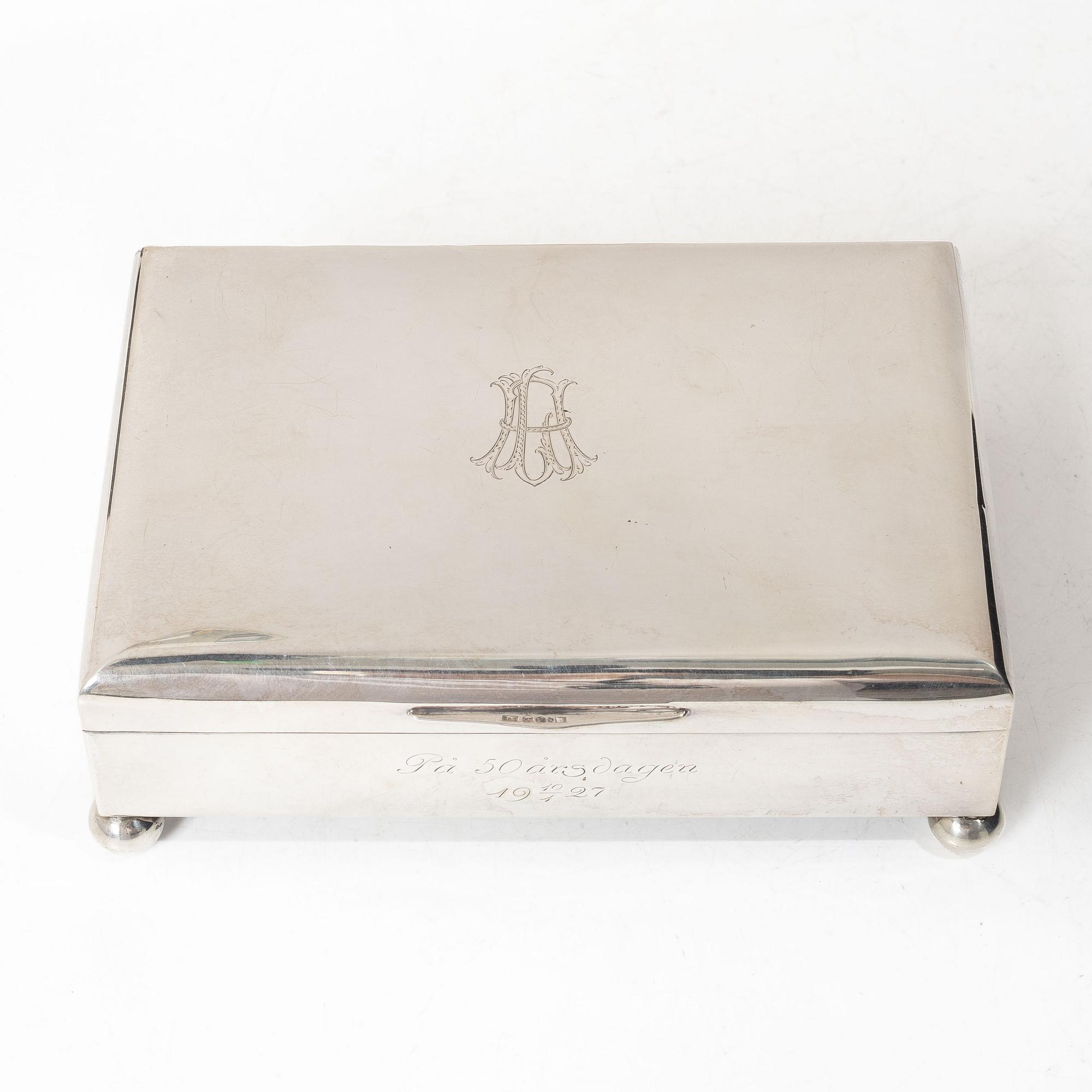CA Kjernås, tobaksskrin, silver, Göteborg 1925.