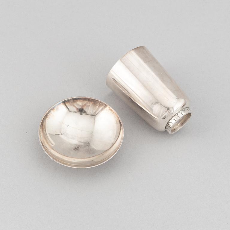 Sigvard Bernadotte, two beakers and two ashtrays, Copenhagen 1945-77, sterling silver, design nr 825A and 825.