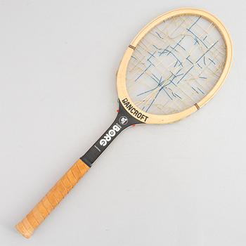 Tennis racket, wood, Bancroft, "Borg Personal". Specially made for Björn Borg. Signed by Björn Borg.