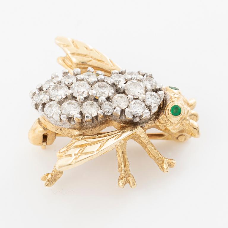 Brooch in the form of a bee, 14K gold with brilliant-cut diamonds.