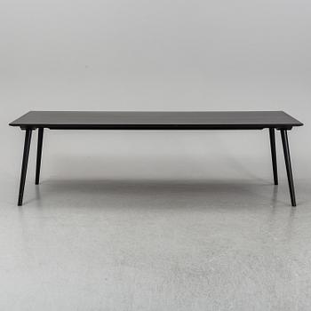 SAMI KALLIO, matbord "Inbetween Table SK6", &Tradition, Danmark.